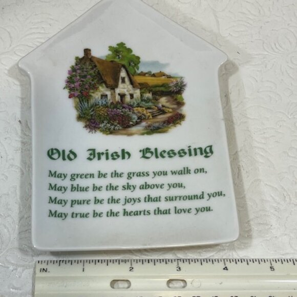 VTG Old Irish Blessing Ceramic Wall Hanging Cottage Scene Plaque Art 4.4"x6.5" - Picture 10 of 11